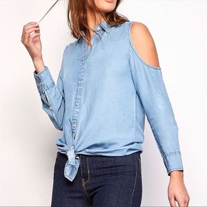 BB Dakota Chambray Top